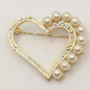 Vintage Faux Pearl Heart Brooch